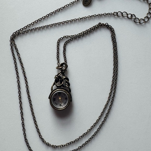 Vintage Style Working Compass Necklace Antiqued Brass Wire Wrap Pendant - Picture 9 of 10